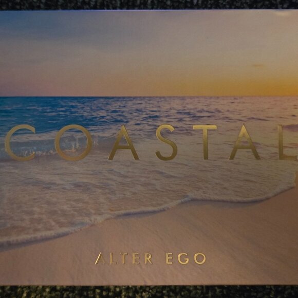 Alter Ego Cosmetics Coastal Eyeshadow Palette - Picture 1 of 3